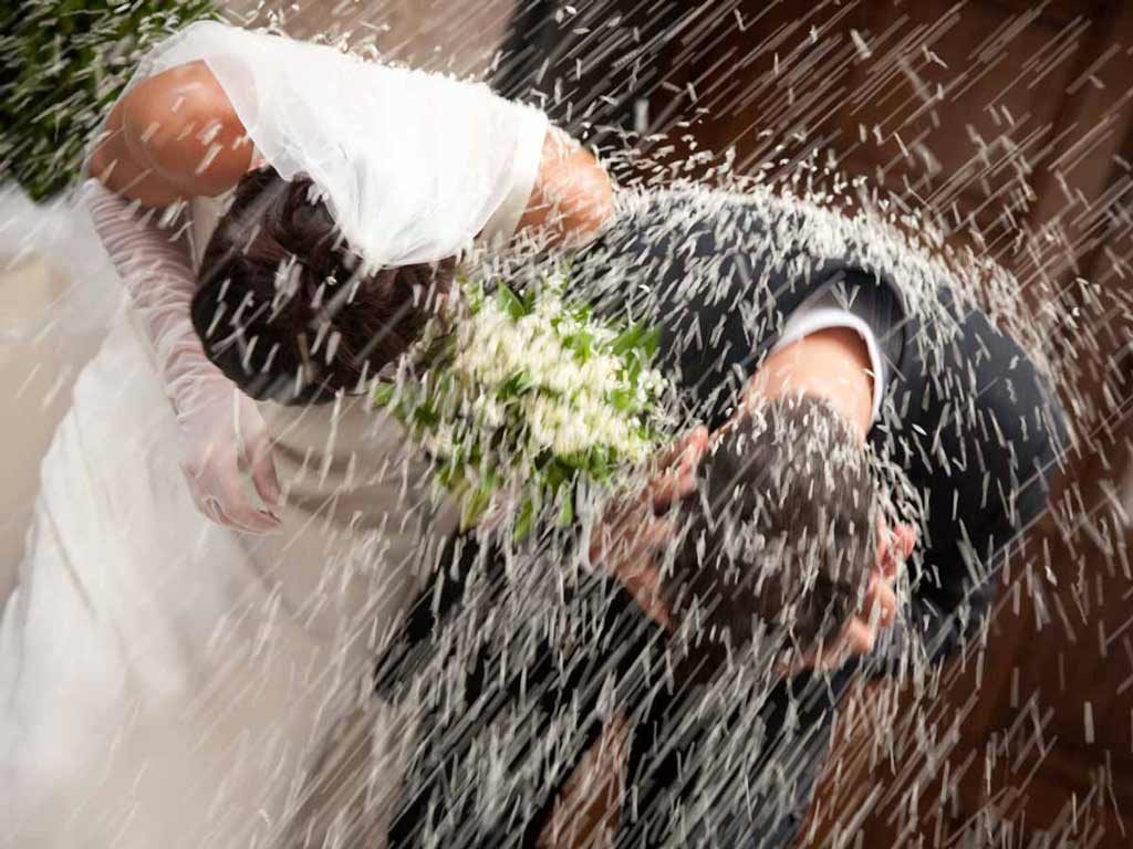 Riso Matrimonio: consigli per scegliere il riso da tirare agli sposi!
