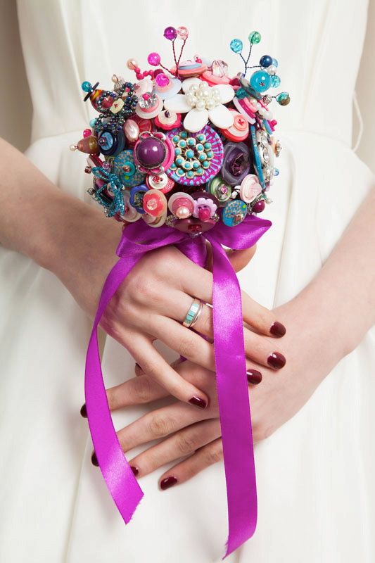 Artificial wedding bouquets | Wedding bouquet with buttons