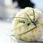 beige rose bouquet